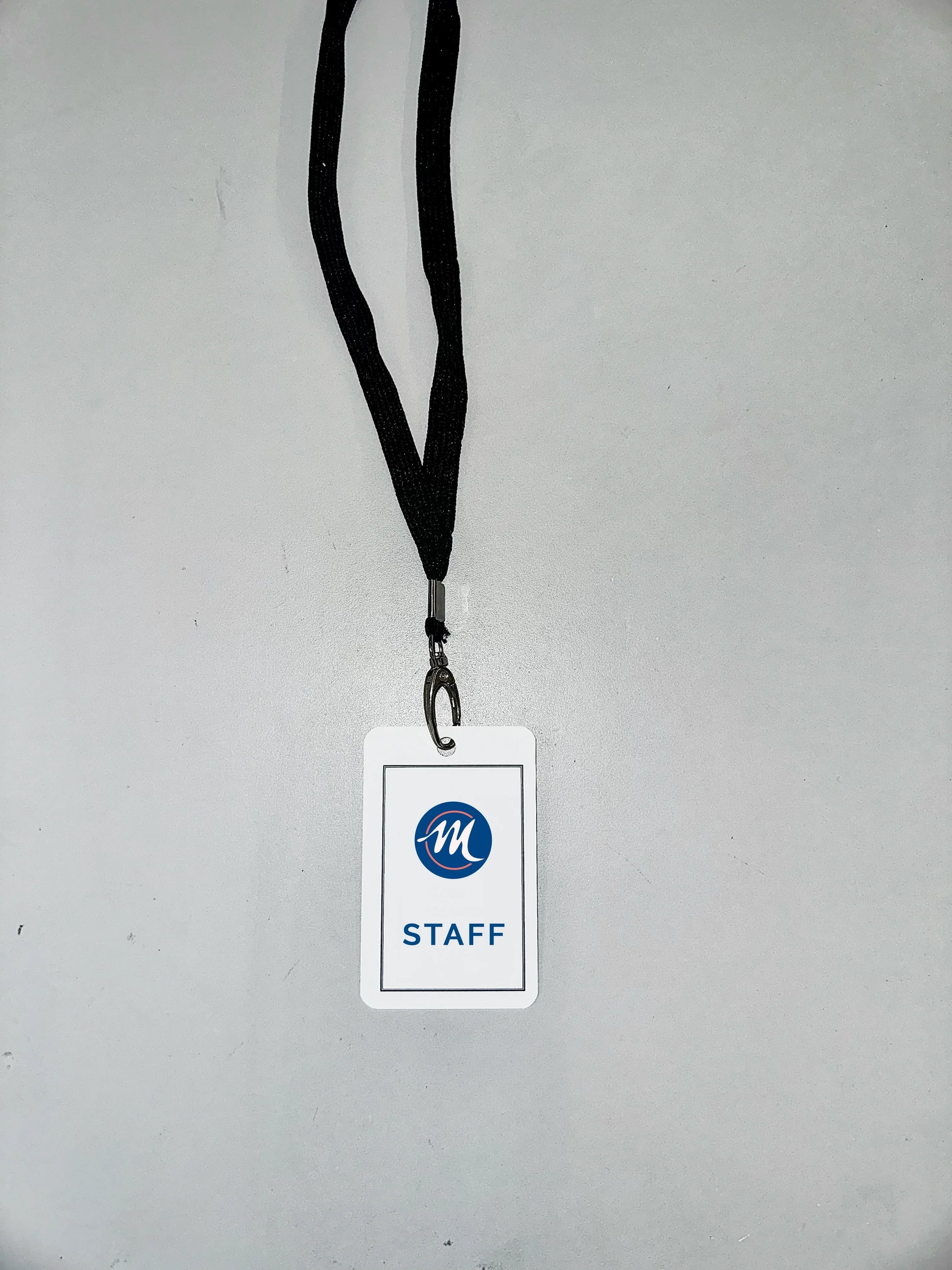 Badge + cordon - Manao Communication